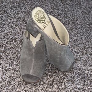 Vince Camuto Peep Toe